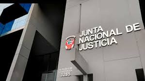 Presentan denuncia constitucional contra miembros de...